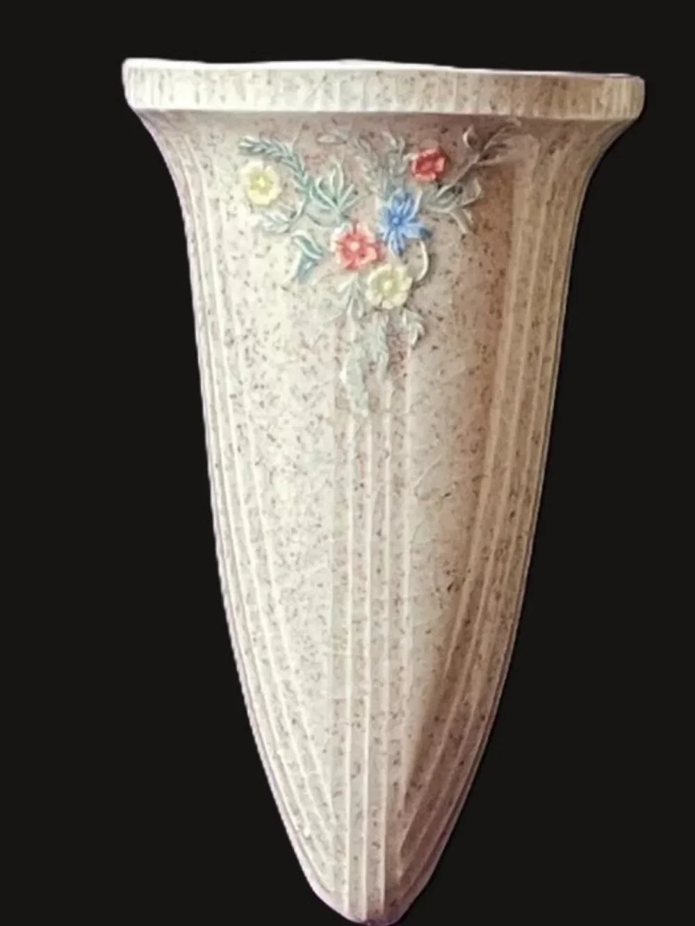 VINTAGE 1948 Weller Art Pottery Wall Pocket Flower Vase